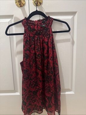 Simply Vera Vera Wang Red and Black Floral Ruffled Neck Tank